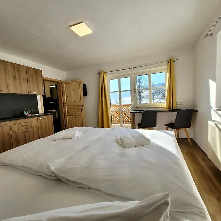 Oberlehengut Apartament *