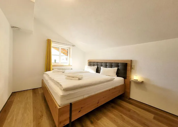 Oberlehengut شقة فلاخاو